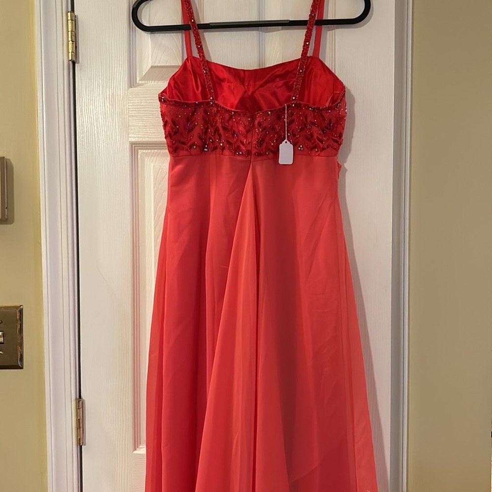 Prom Dress - Picture 4 of 9